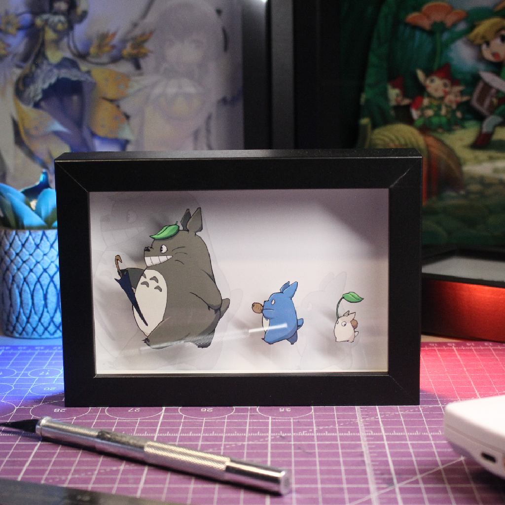 Dioramax - Cadre lumineux LED Totoro| Déco Gaming-room | Tableau lumineux | Affiche jeux vidéo | Idée cadeau gamer | Retro-gaming