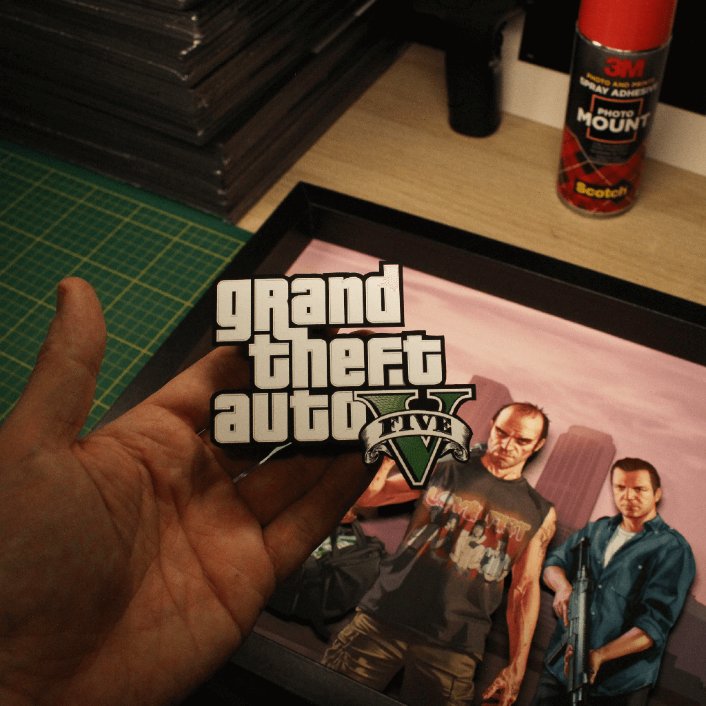 Dioramax - Cadre lumineux LED GTA5 | Déco Gaming-room | Tableau lumineux | Affiche jeux vidéo | Idée cadeau gamer | Retro-gaming