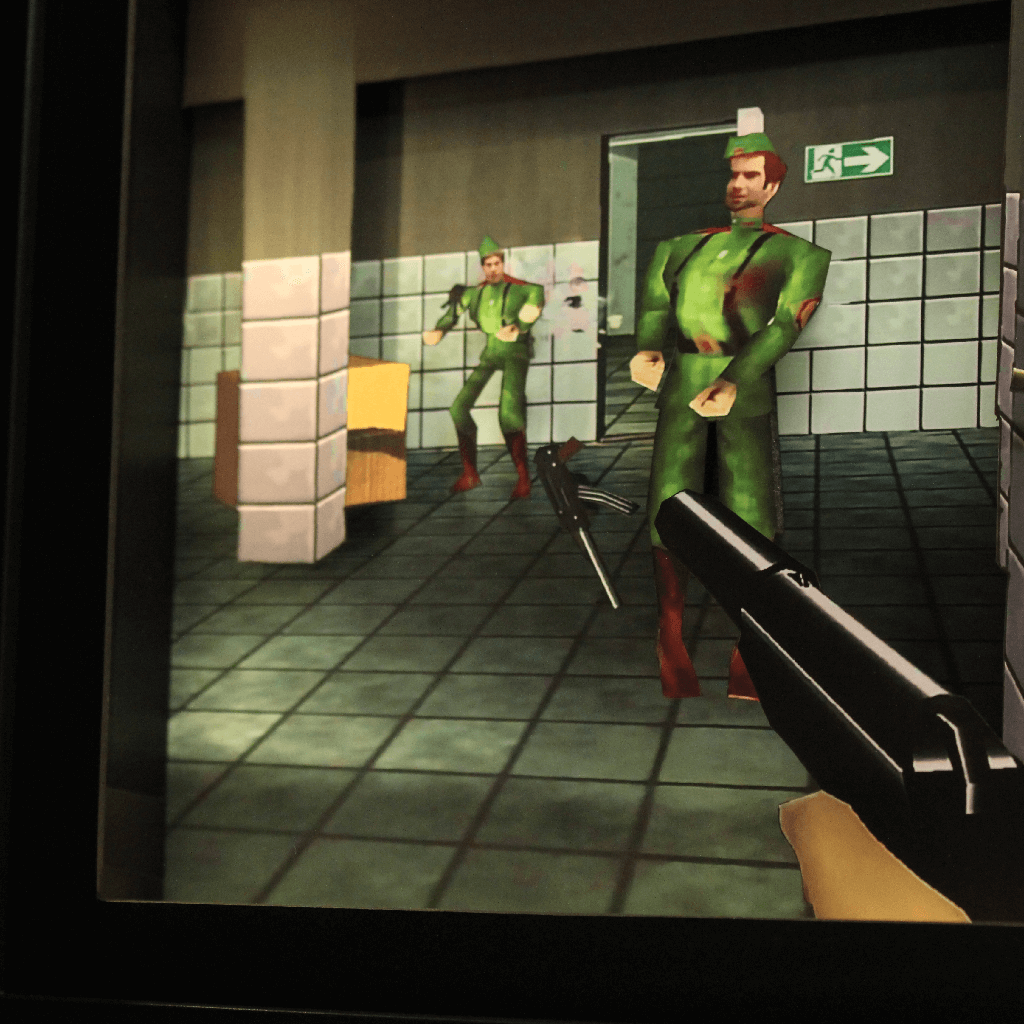 Dioramax - Cadre lumineux LED Golden Eye 64 | Déco Gaming-room | Tableau lumineux | Affiche jeux vidéo | Idée cadeau gamer | Retro-gaming