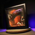 Dioramax - Cadre lumineux LED Heart of Darkness | Déco Gaming-room | Tableau lumineux | Affiche jeux vidéo | Idée cadeau gamer | Retro-gaming