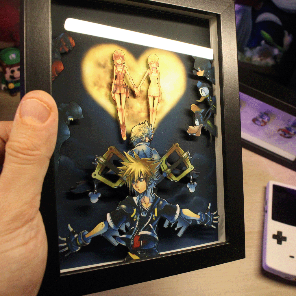Dioramax - Cadre lumineuxKingdom Hearts| Déco Gamingroom | Tableau Lumineux Affiche jeux vidéo | Idée cadeau 