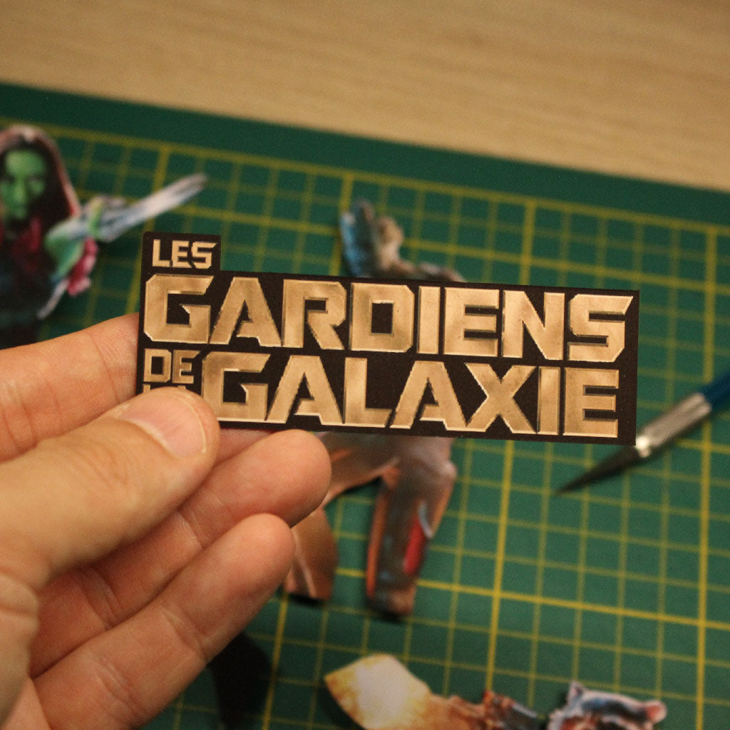 Dioramax - Cadre lumineux LED Les gardiens de la galaxie | Déco Gaming-room | Tableau lumineux | Affiche jeux vidéo | Idée cadeau gamer | Retro-gaming