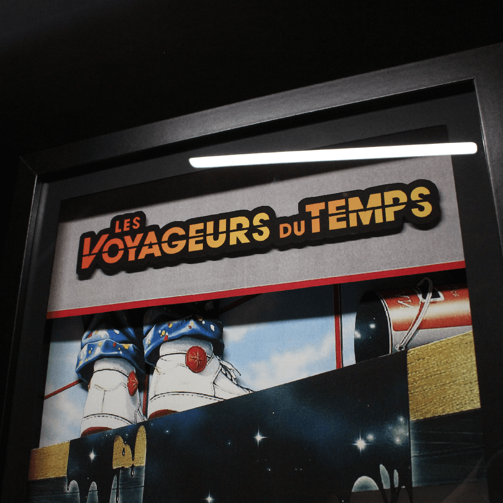 Dioramax - Cadre lumineux LED Les voyageurs du temps | Déco Gaming-room | Tableau lumineux | Affiche jeux vidéo | Idée cadeau gamer | Retro-gaming