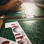 Dioramax - Cadre lumineux LED Mother 3 | Déco Gaming-room | Tableau lumineux | Affiche jeux vidéo | Idée cadeau gamer | Retro-gaming